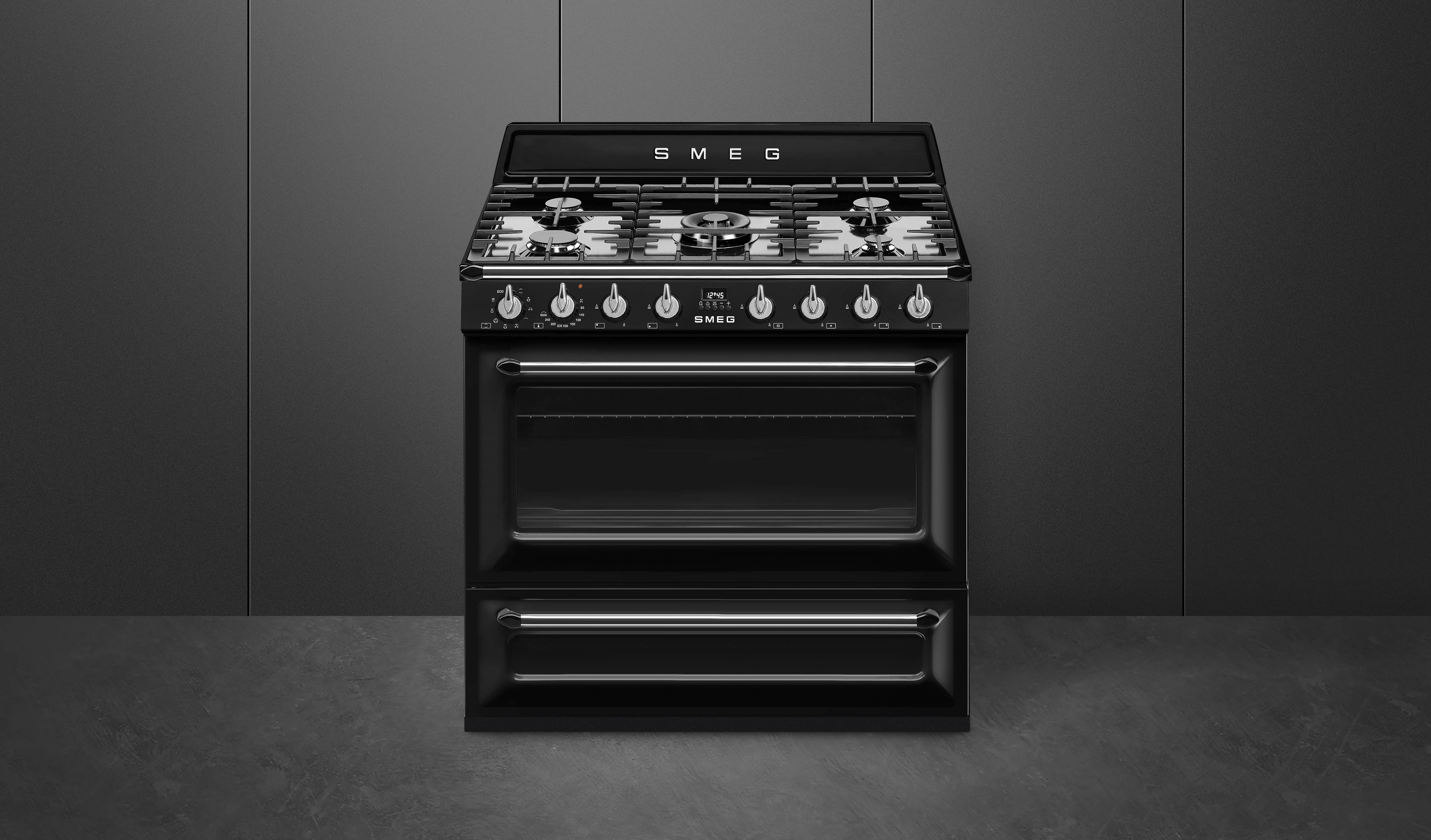 Smeg Victoria Dual Fuel Freestanding Cooker Black TRA90BL2 Buy