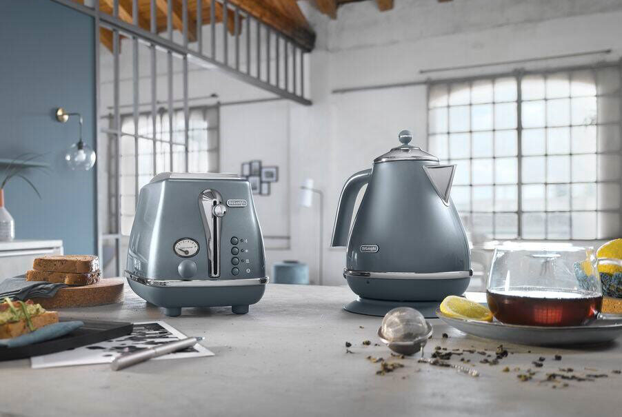 Azure Delonghi Kettle And Slice Toaster Set Icona Kettle Delonghi