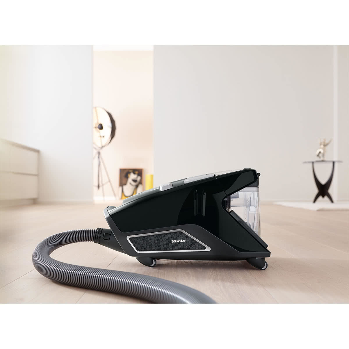 Miele Blizzard CX1 ComfortBagless Vacuum Cleaner 10502260 - Buy Online with  Afterpay \u0026 ZipPay - Bing Lee