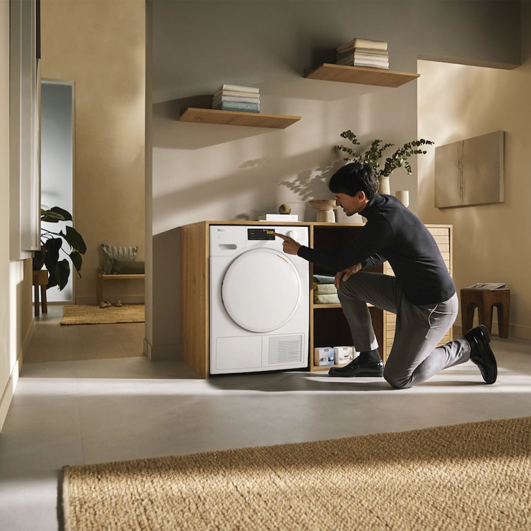 Miele 8kg Heat Pump Dryer TWC220WP