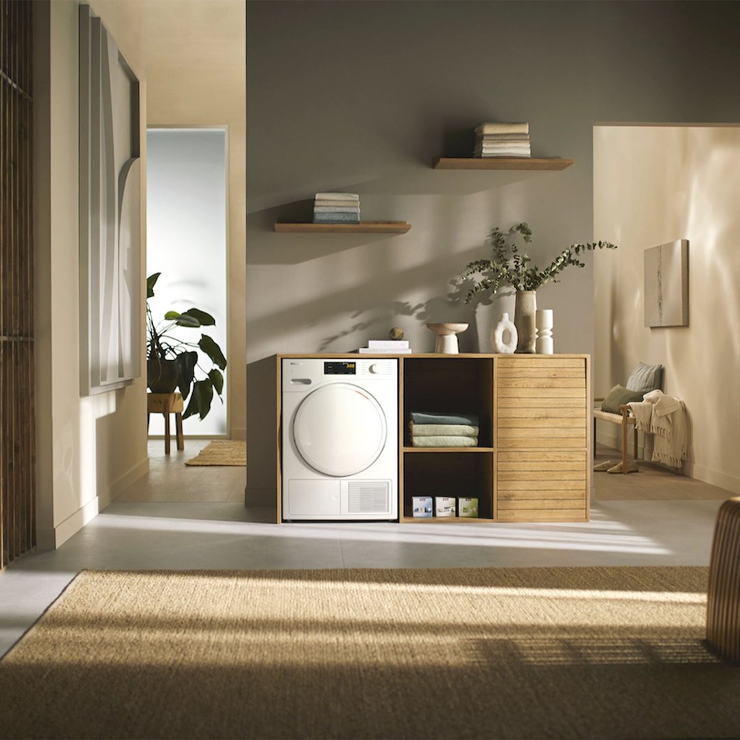 Miele 8kg Heat Pump Dryer TWC220WP