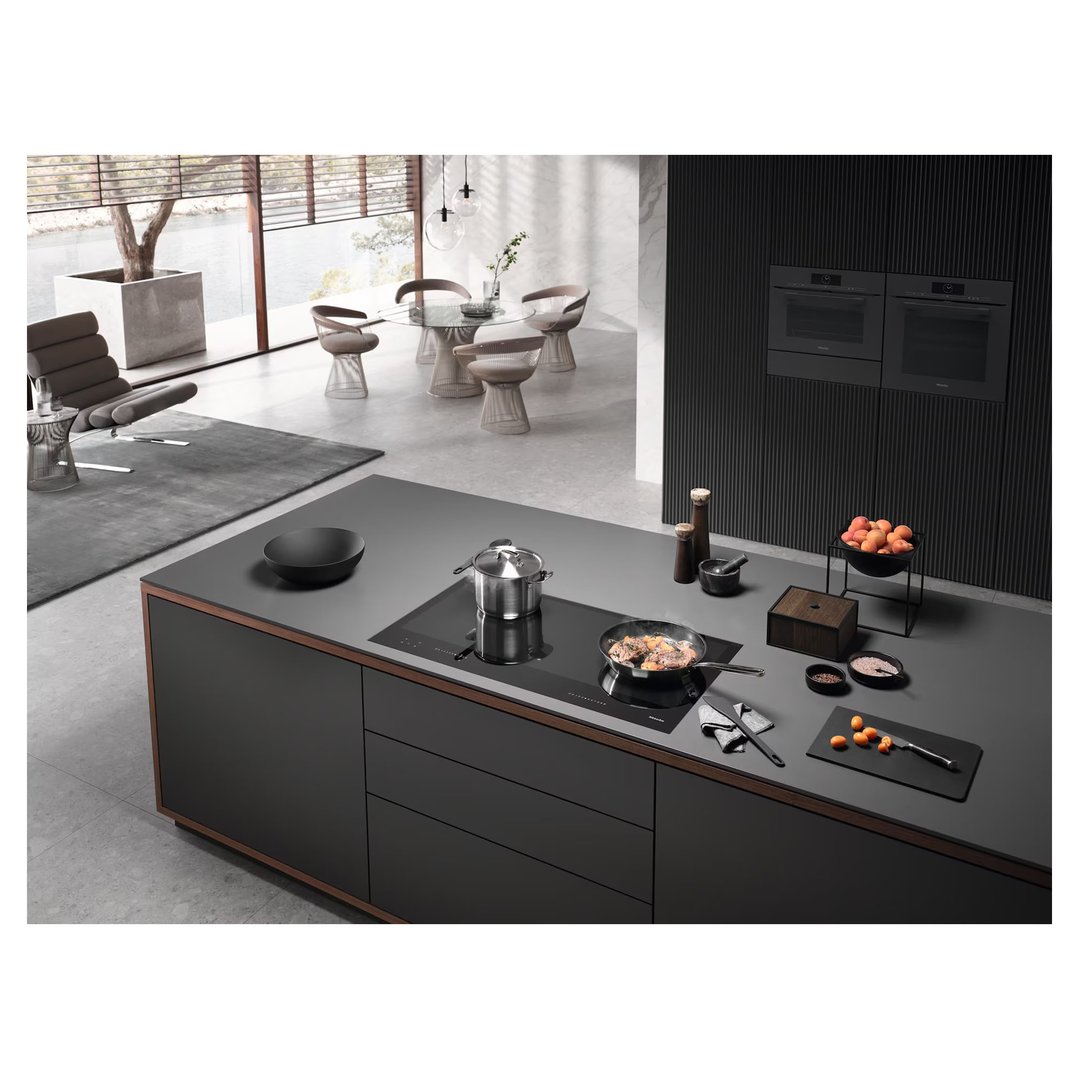 Miele 94cm Full Surface Induction Cooktop with Automatic Pan Recognition and 3 PowerFlex Cooking Zones Ceramic Glass Diamond Finish KM7897-2FL