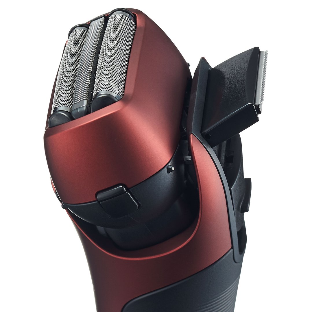 Panasonic 3Blade Wet & Dry Electric Shaver with 8D Flex Head Red ES