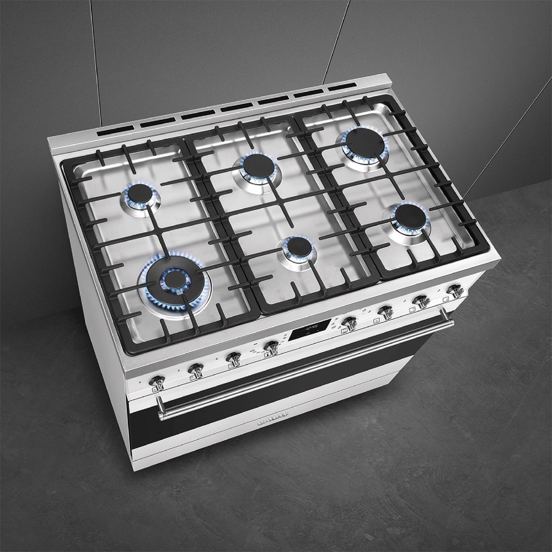 Smeg 90cm 6 Burner Classic Freestanding Dual Fuel Cooker White CS9GMWHA2