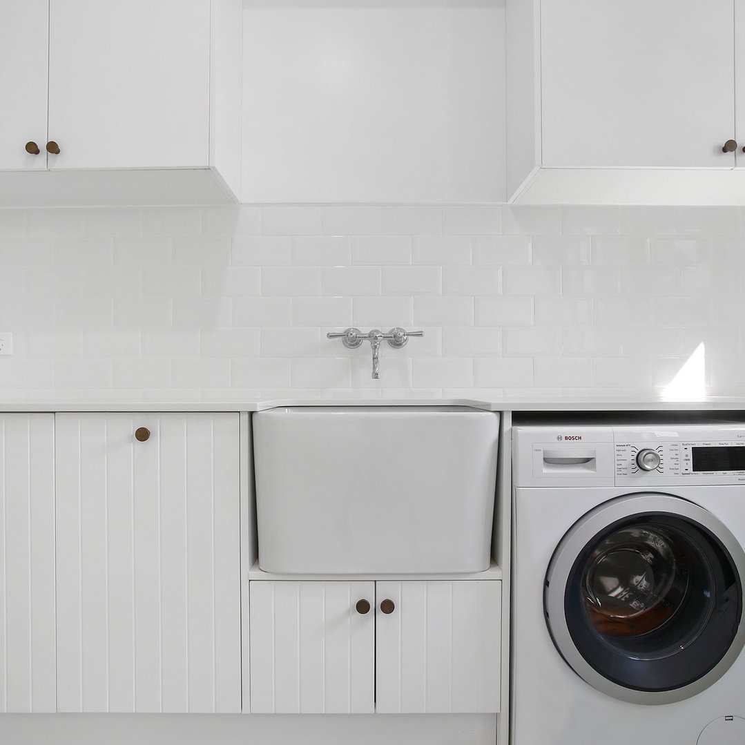 Turner Hastings Tribo 60x42 Fireclay Sink 109900