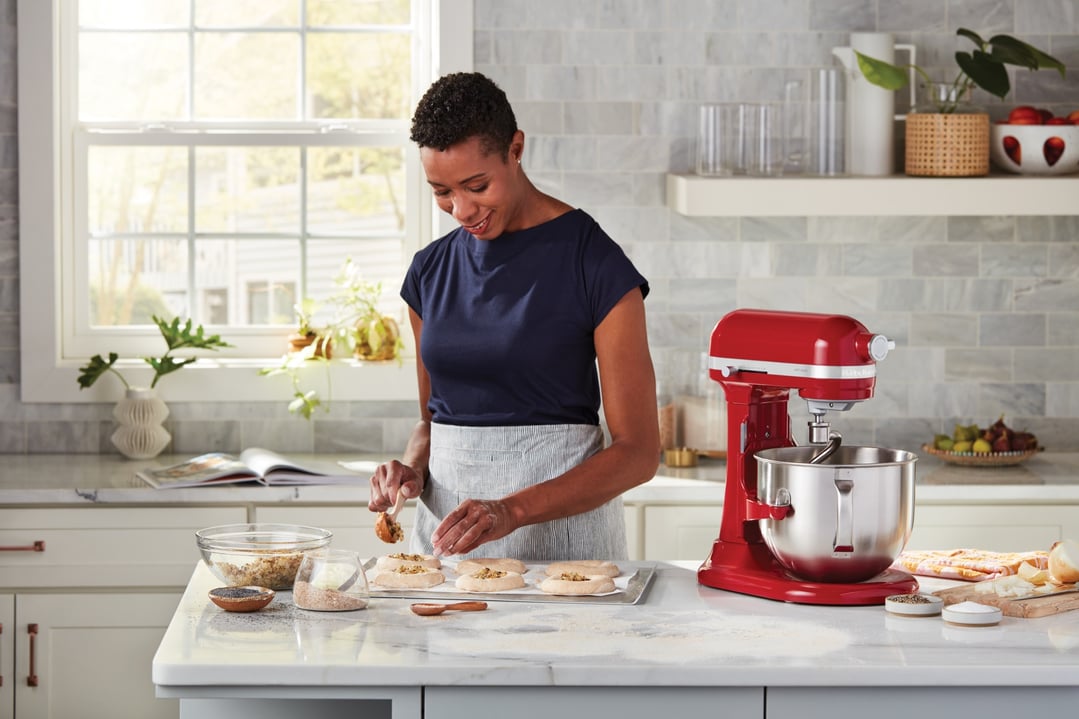 Kitchenaid 6.6L Bowl-Lift Stand Mixer Empire Red 5KSM70SHXAER