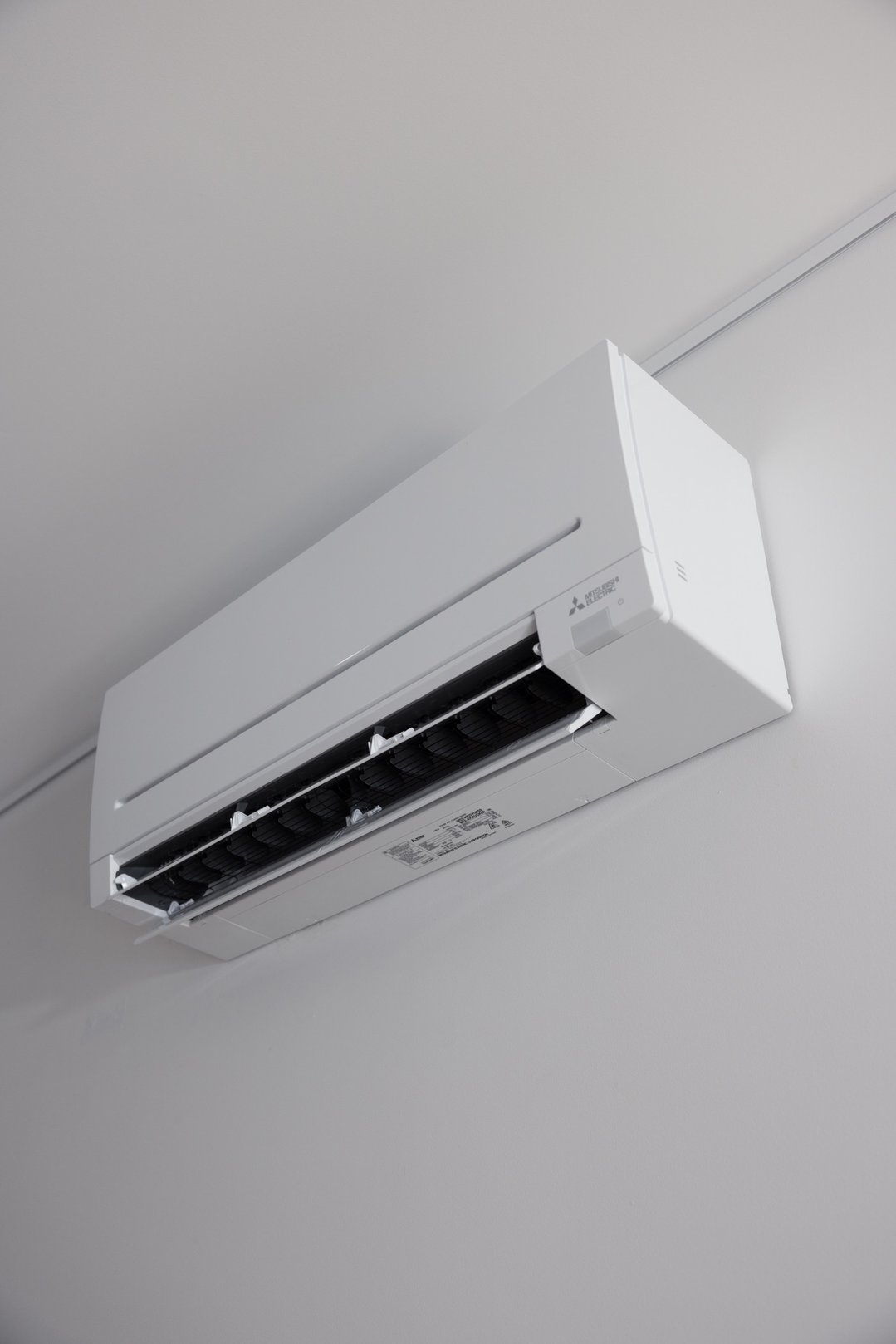 Mitsubishi Electric 7.1/8.0KW Inverter Split System Air Conditioner MSZAP71VGKD2KIT
