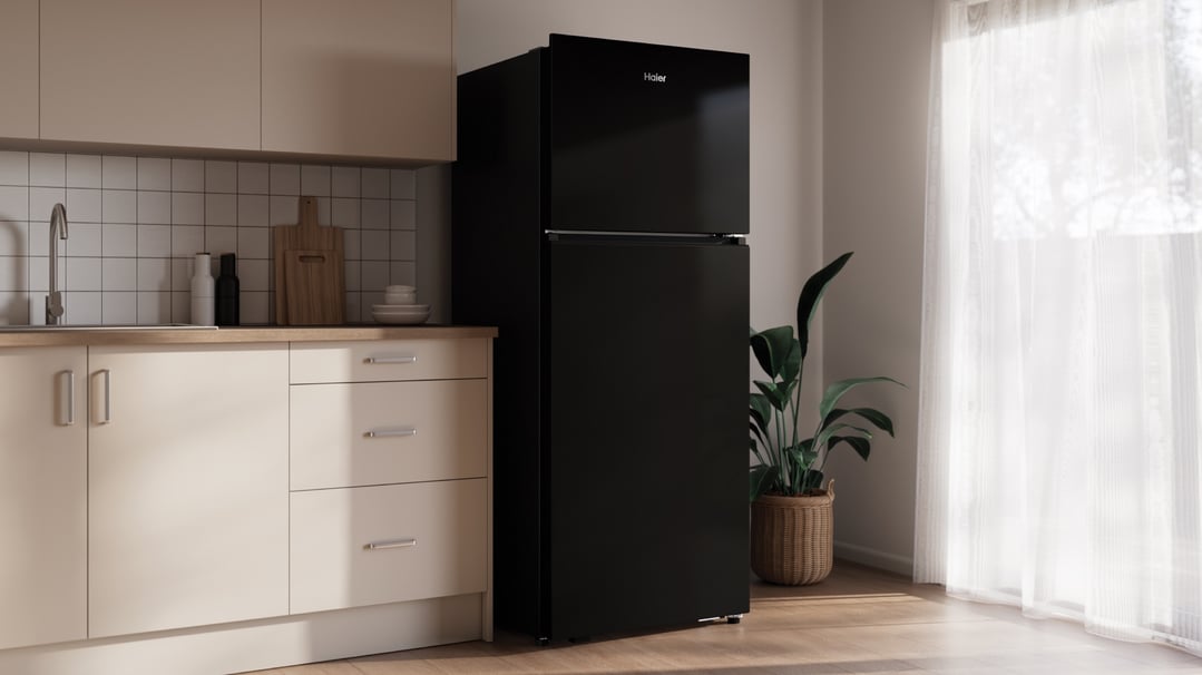Haier 443L 300 Series Refrigerator Black Top Freezer HRF450TG