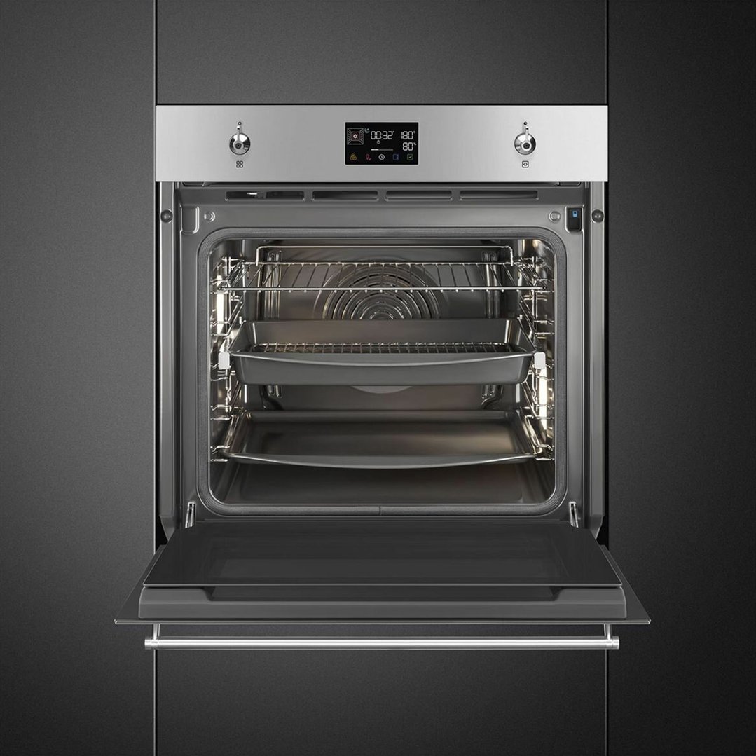 Smeg 60cm Classic Pyrolytic Steam Oven with Probe - Stainless Steel. SOPA6302S2PX