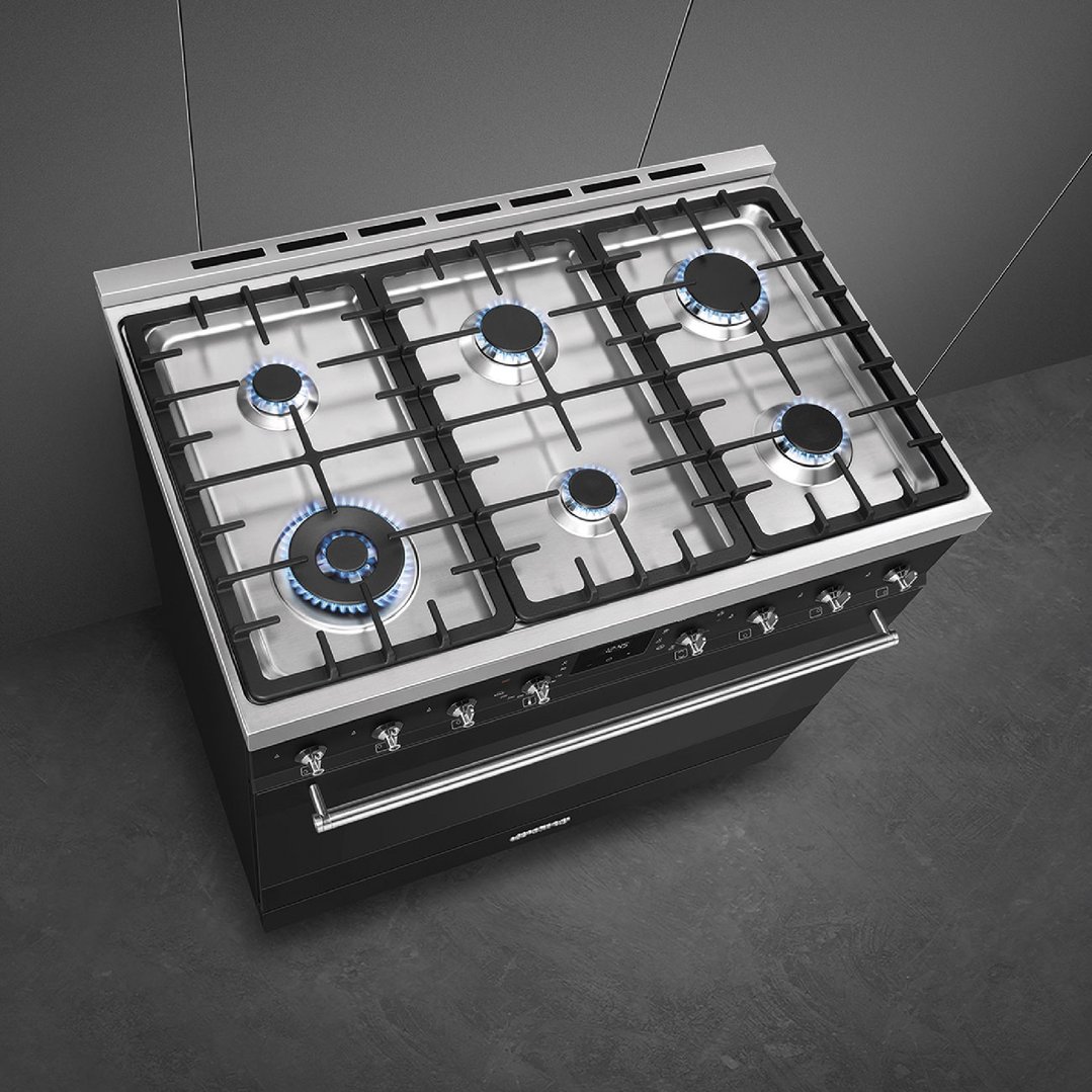 Smeg 90cm 6 Burner Classic Freestanding Dual Fuel Cooker Matte Black CS9GMMBA2