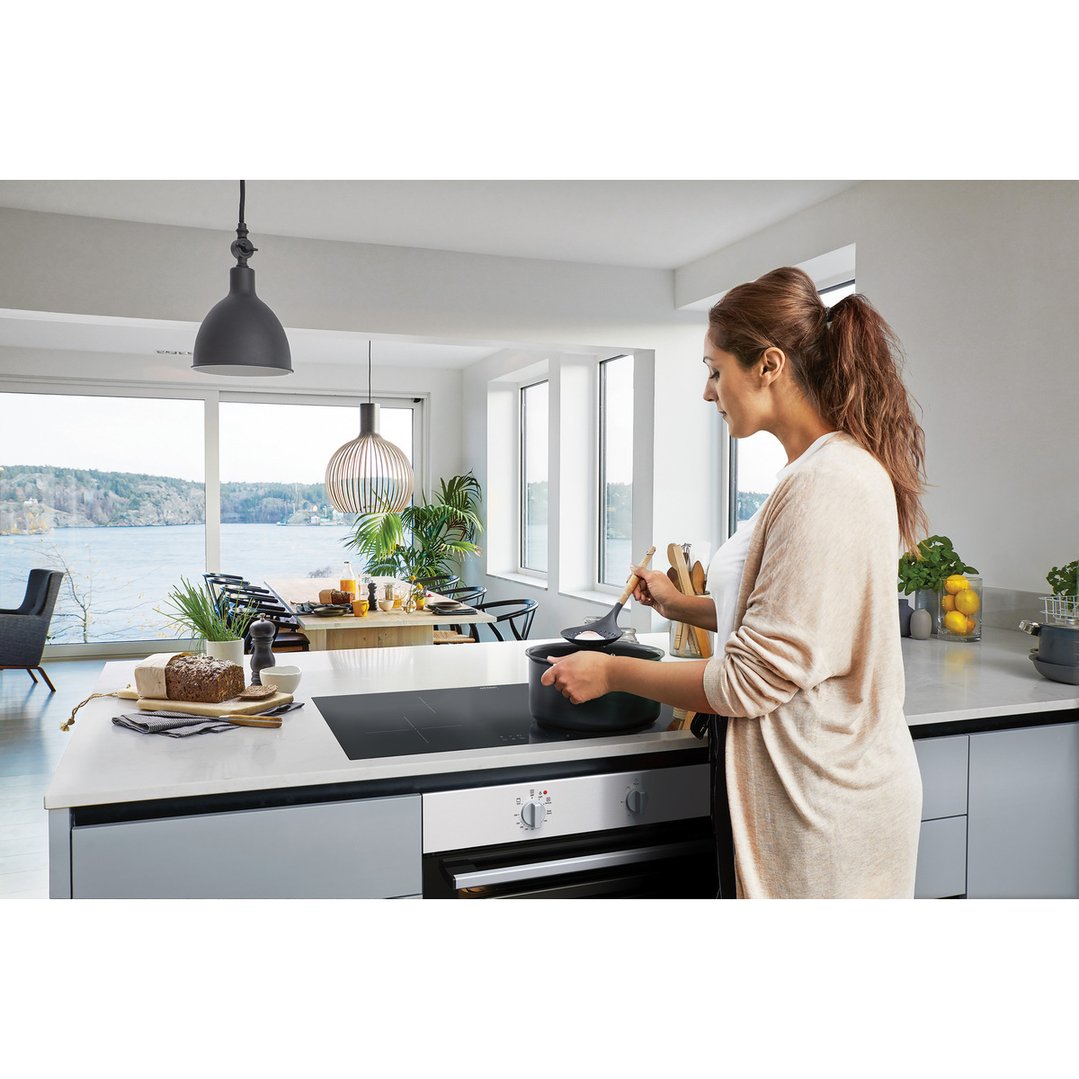 Chef 60cm Fan Forced Oven White CVE612WB