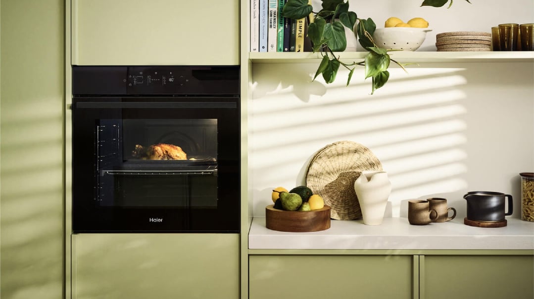 Haier 60cm 500 Series Built-in Oven, 14 Function, Pyrolytic HWO60S14TPB6