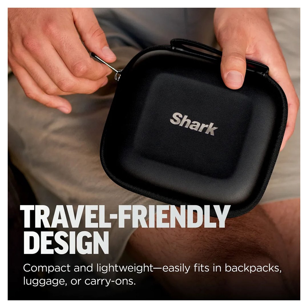Person holding a black Shark CHILLPILL TRAVEL CASE with text overlay