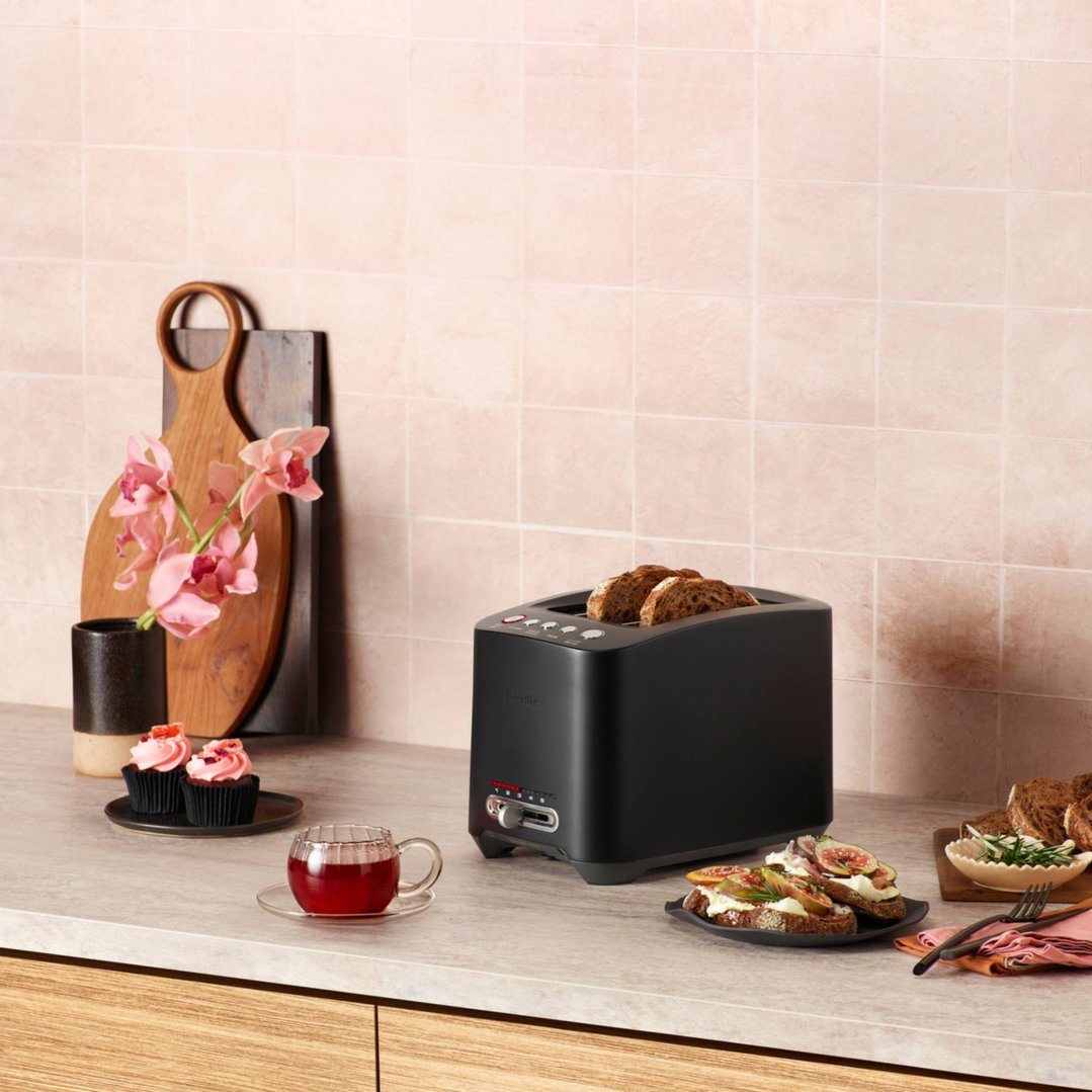 Breville the Smart Toast® 2 Slice - Black Truffle BTA825BTR4IAN1
