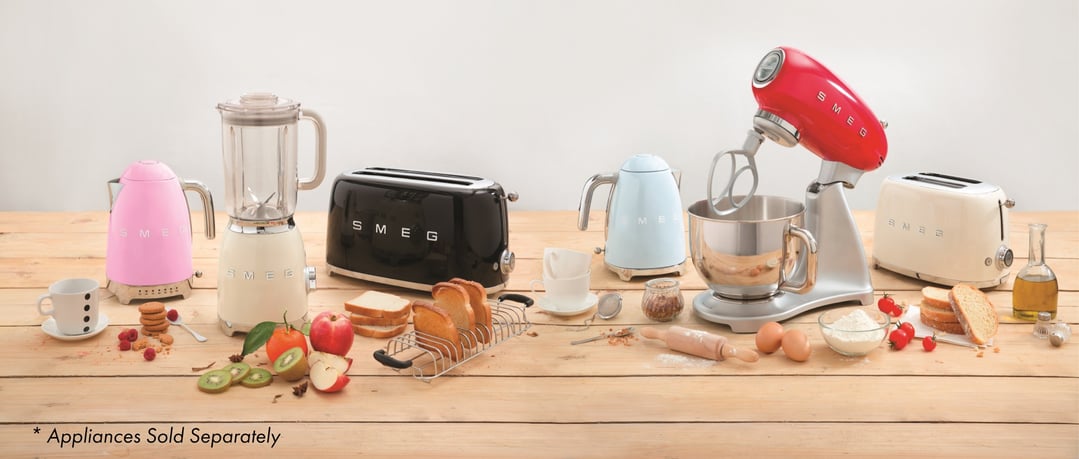 Smeg 50's Retro Style Aesthetic Electric Kettle Pink KLF03PKAU