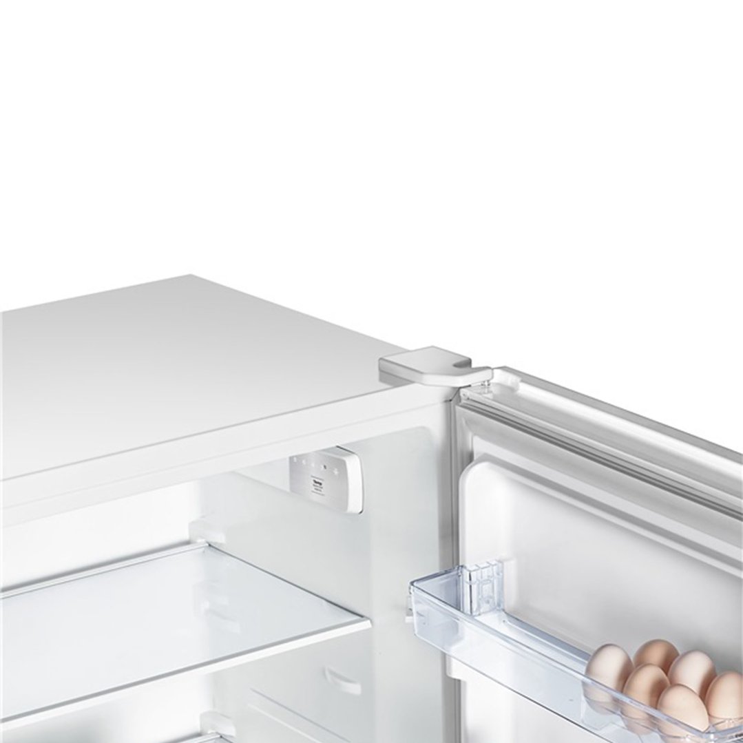 Westinghouse 242L single door fridge - White WRM2400WF