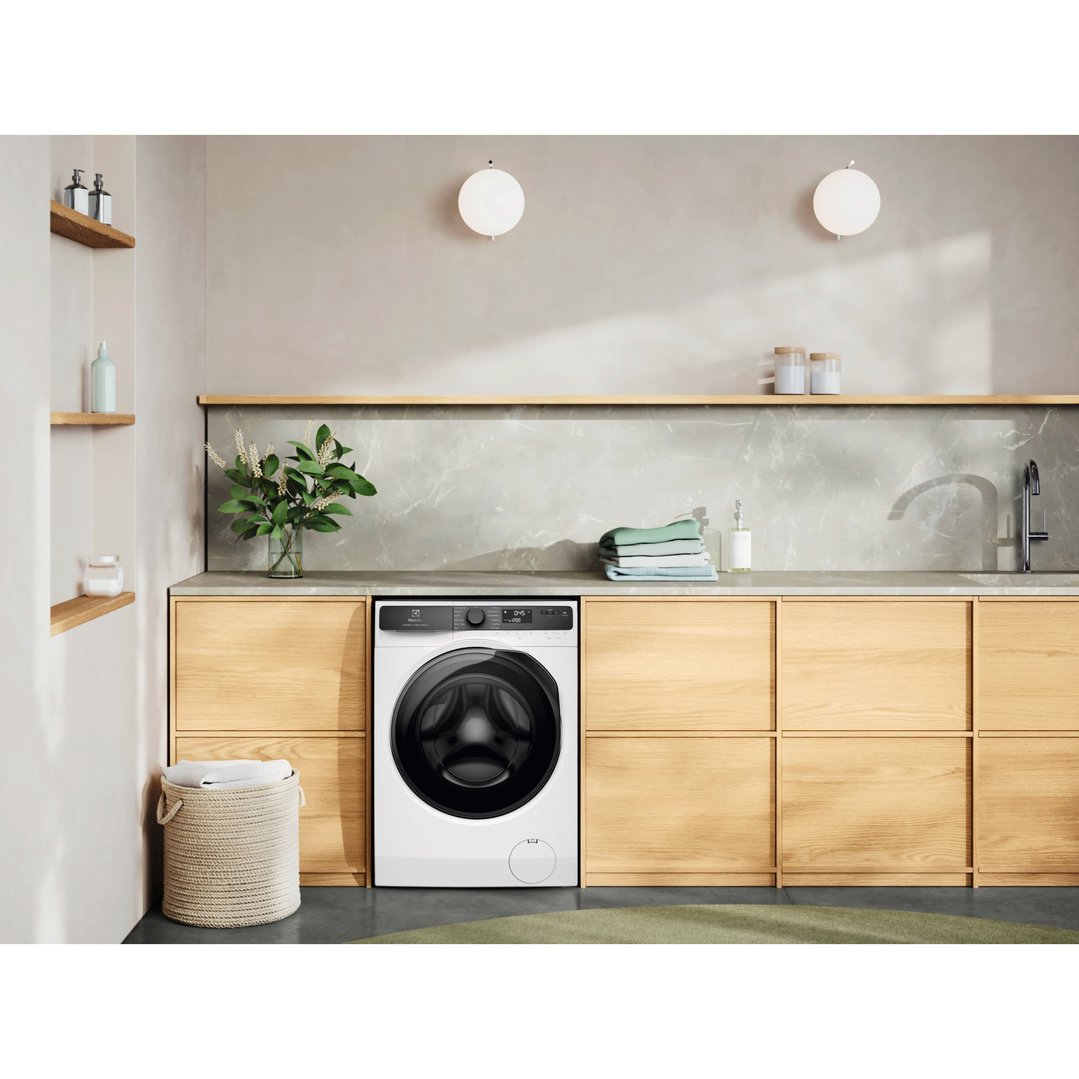 Electrolux 8kg UltimateCare 500 Front Load Washing Machine EWF8023P5WCS