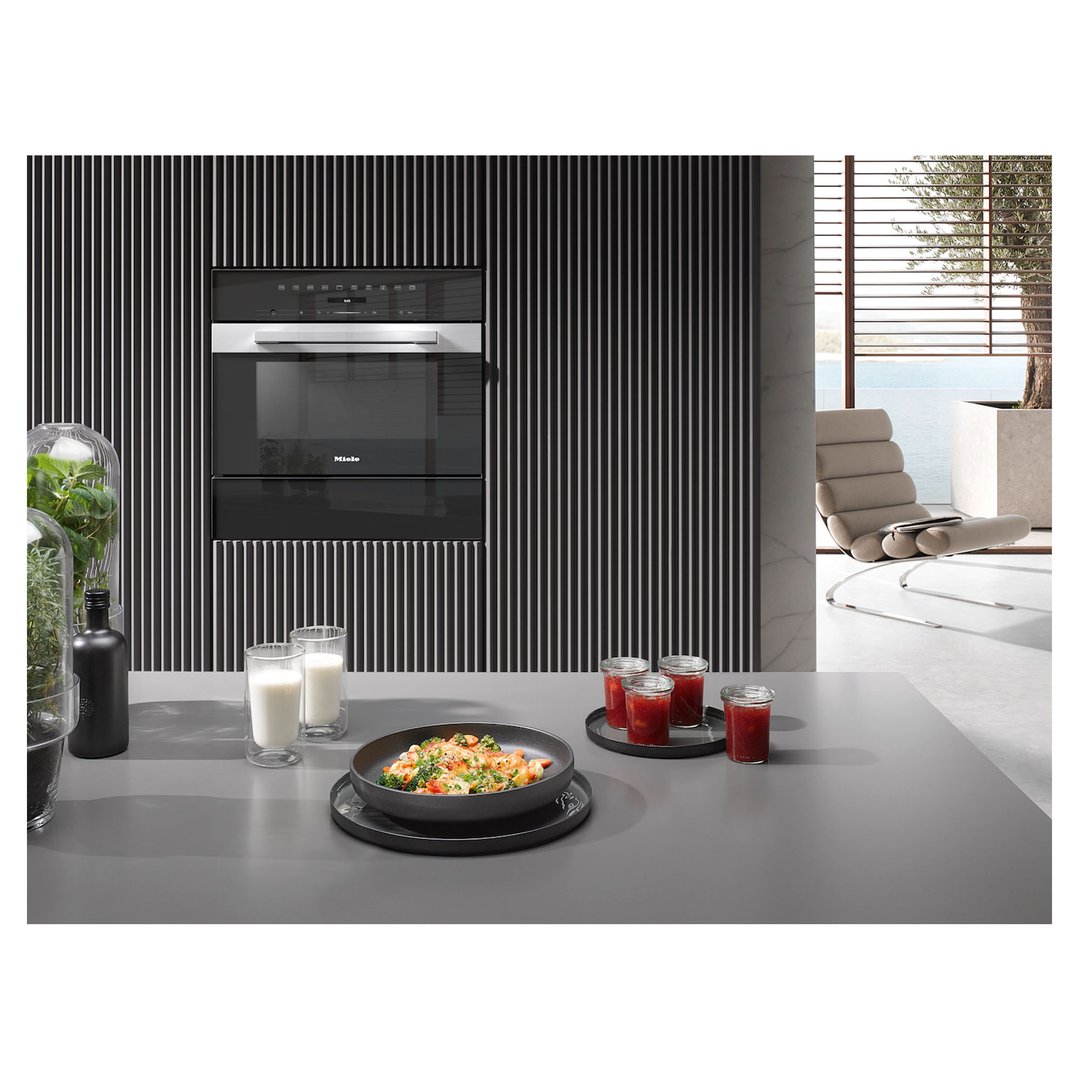 Miele 46L 900W Built-In Microwave with Grill and Keeping Warm Function CleanSteel M7244TC