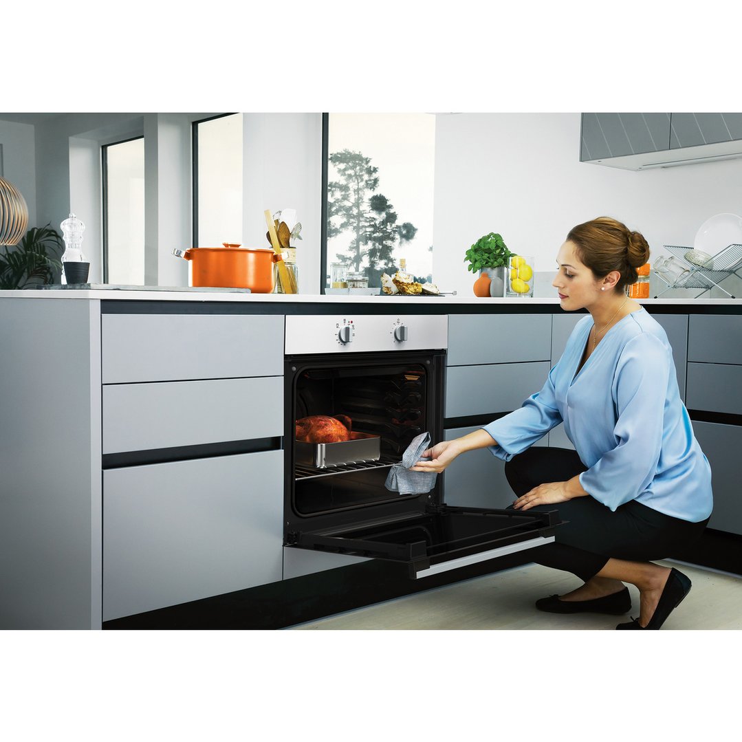 Chef 60cm Fan Forced Oven White CVE612WB