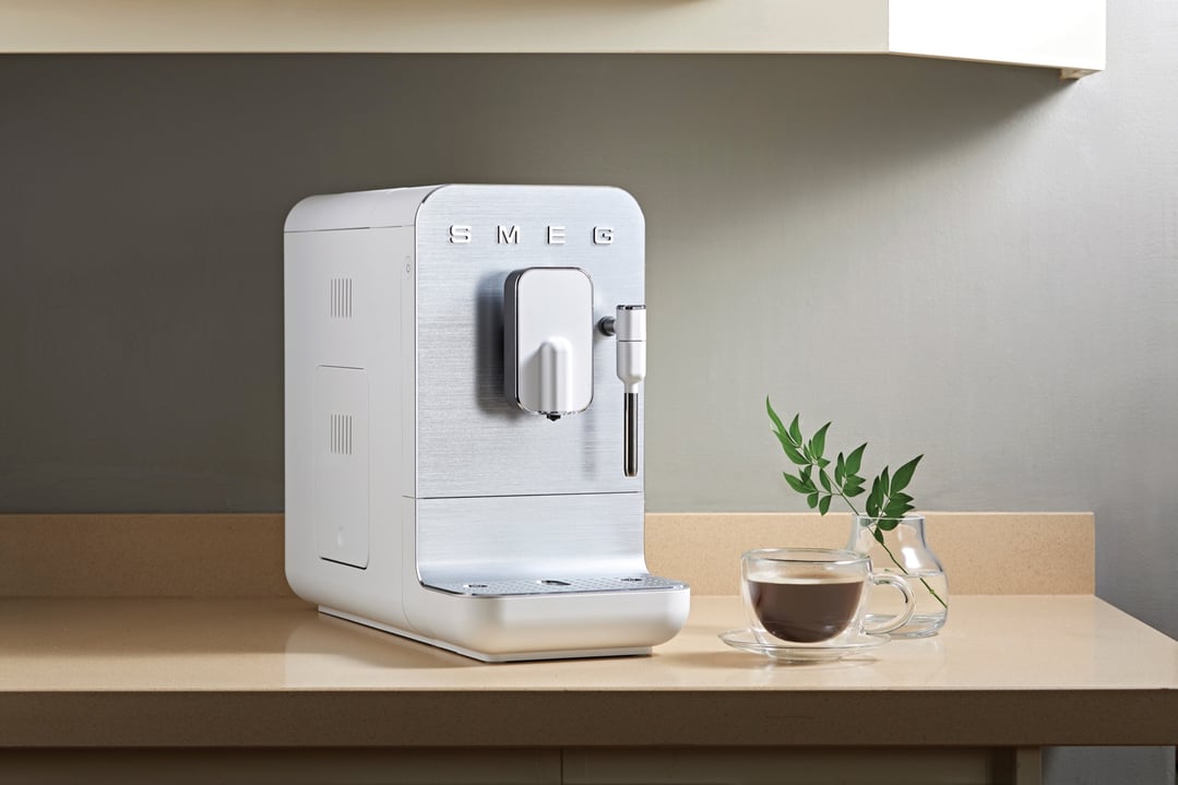 Smeg Bean to Cup Coffee Machine - White Matte BCC12WHMAU