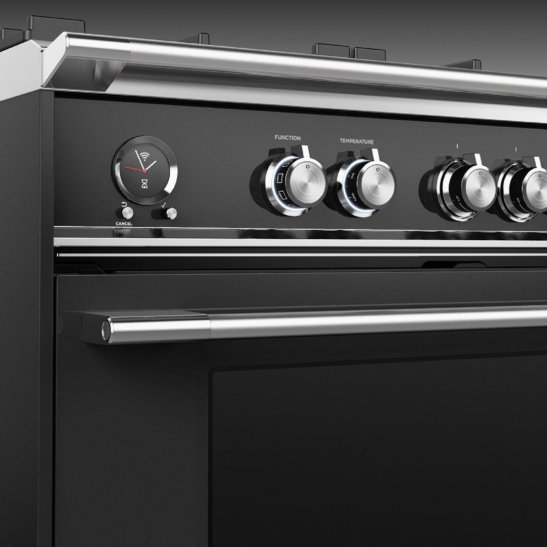 Fisher & Paykel 90cm Series 9 Classic 5 Burner Dual Fuel Pyrolytic Cooker OR90SCG6B1