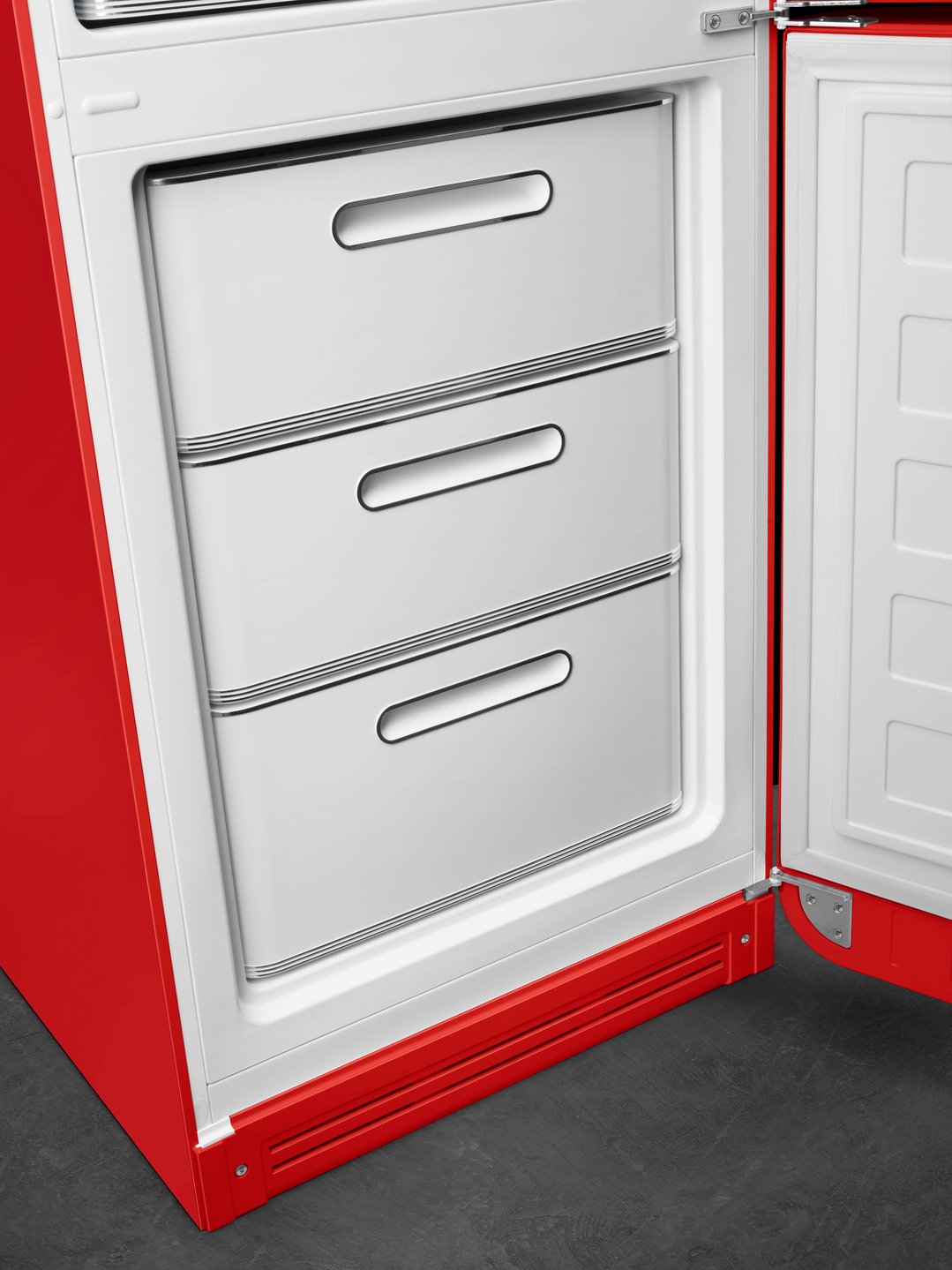 Smeg FAB 32 50’S Style Retro Refrigerator, Right Hand - Red FAB32RRD5AU