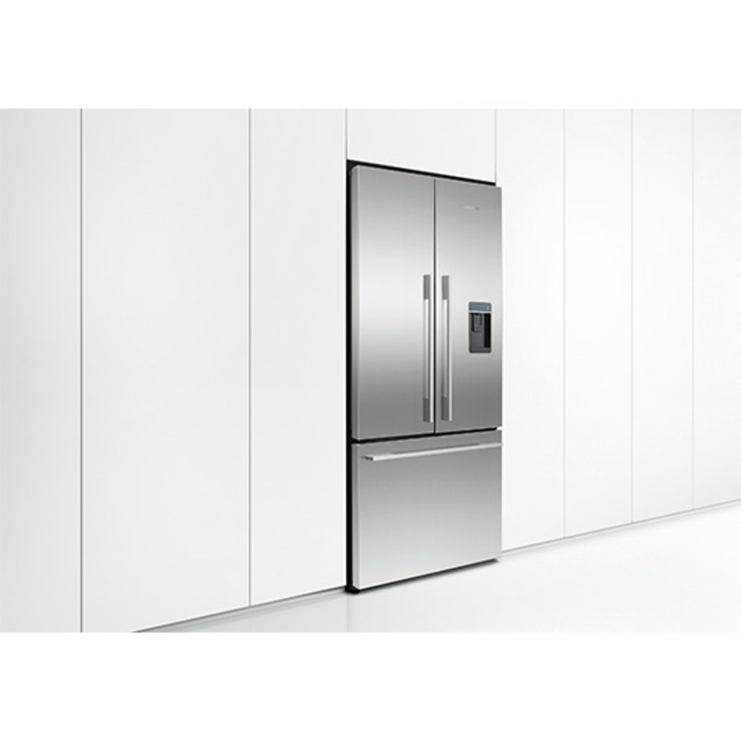 Fisher & Paykel 569L Series 7 French Door Refrigerator Freezer, Ice & Water RF610ADUX5