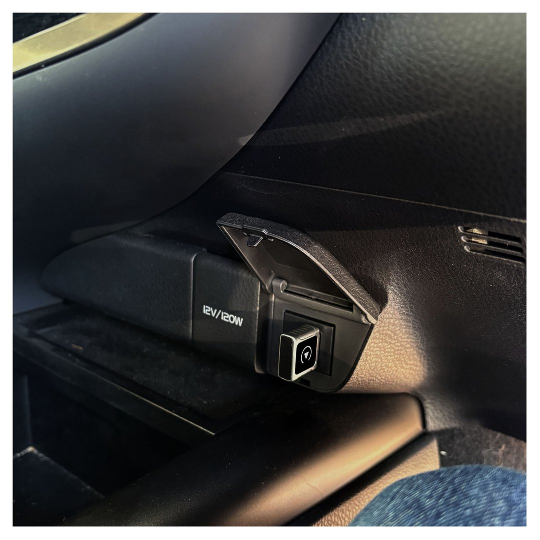Laser Micro Wireless Dongle for CarPlay / Android Auto NAVC-CPD-175