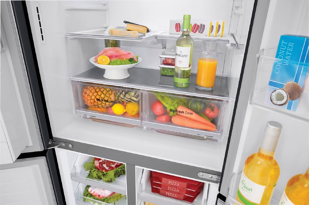 LG 506L Slim Plumbed French Door Fridge Matte Black Finish GFL570MBL