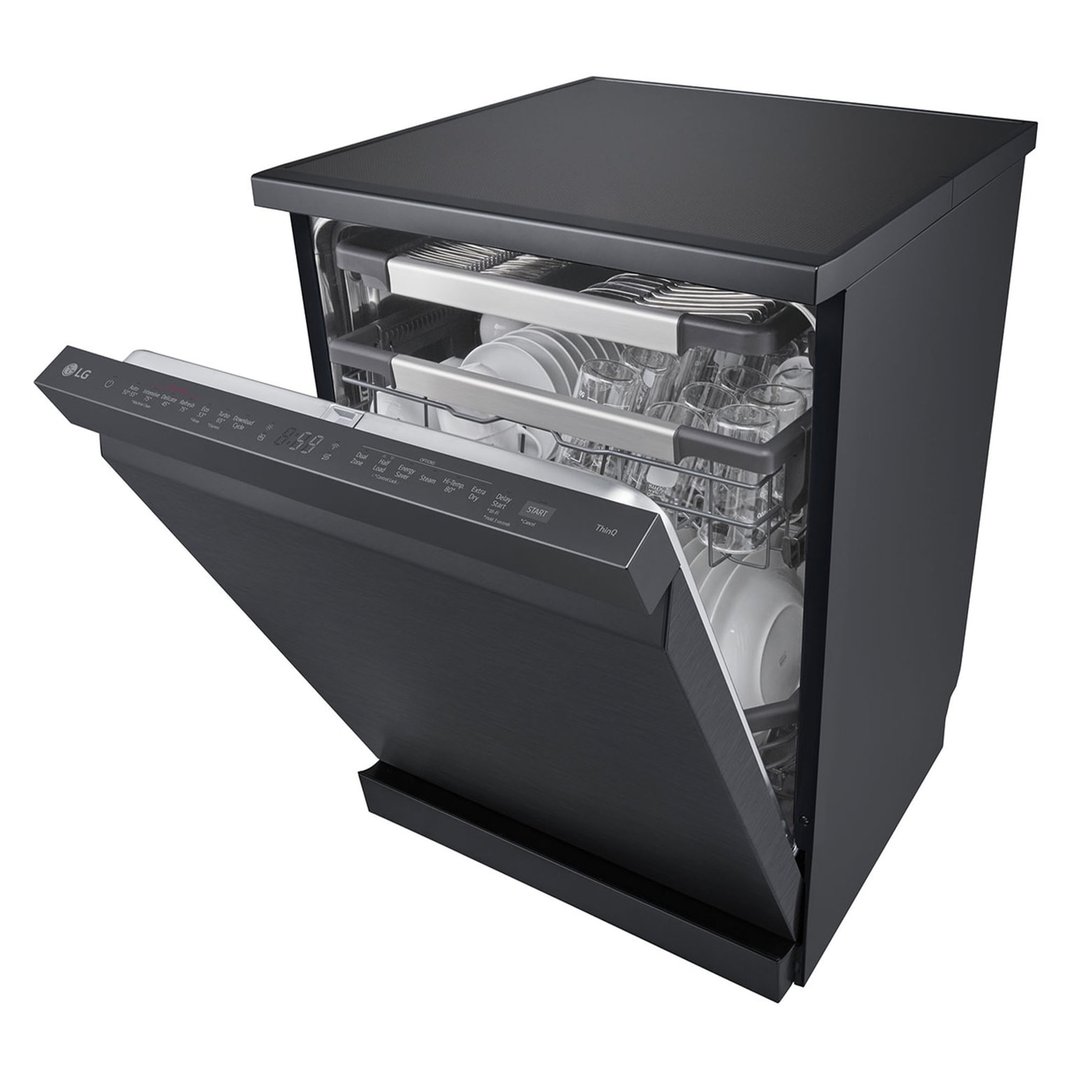 LG 15 Place QuadWash® Freestanding Dishwasher Matte Black XD2A25MB