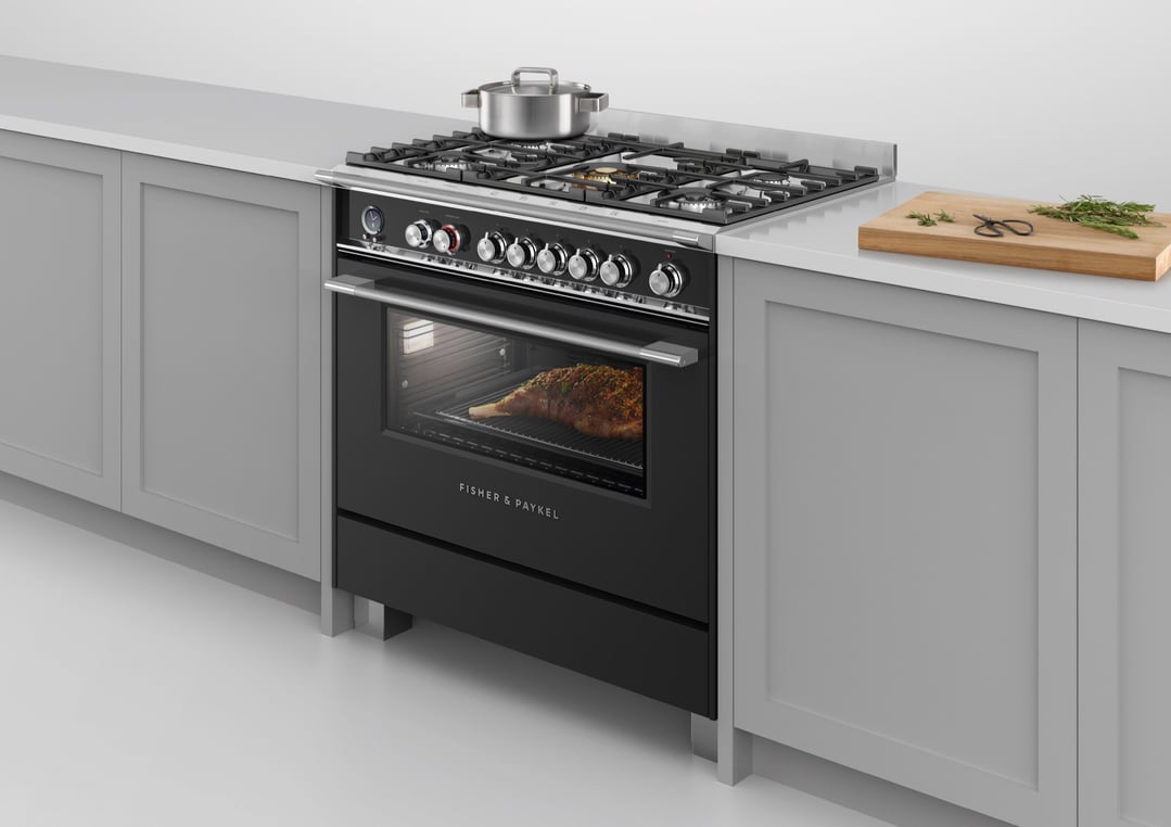 Fisher & Paykel 90cm Series 9 Classic 5 Burner Dual Fuel Pyrolytic Cooker OR90SCG6B1