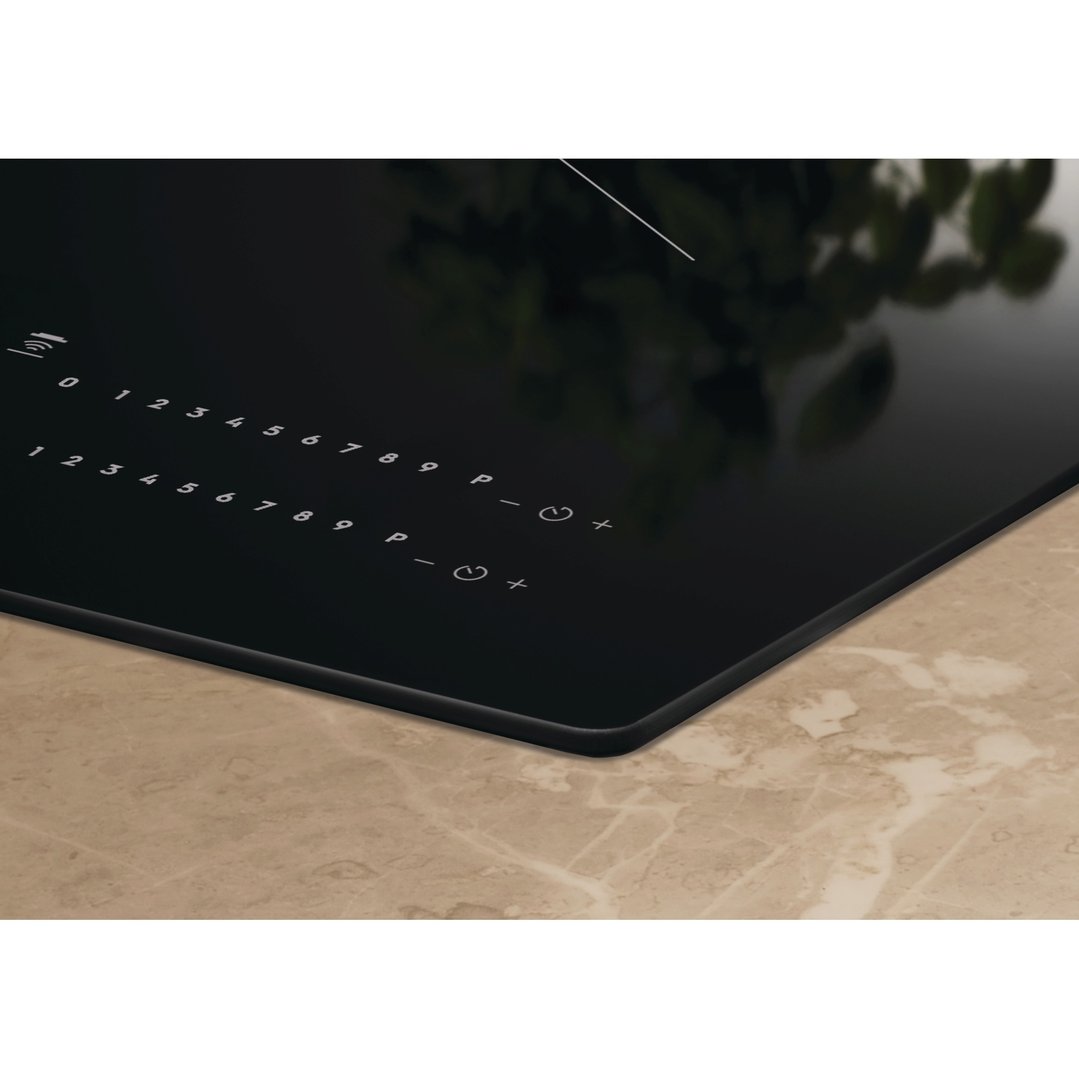 Electrolux 60cm 4 Zone 700 Series Induction Cooktop with Sense Fry, Black EHI6475BF