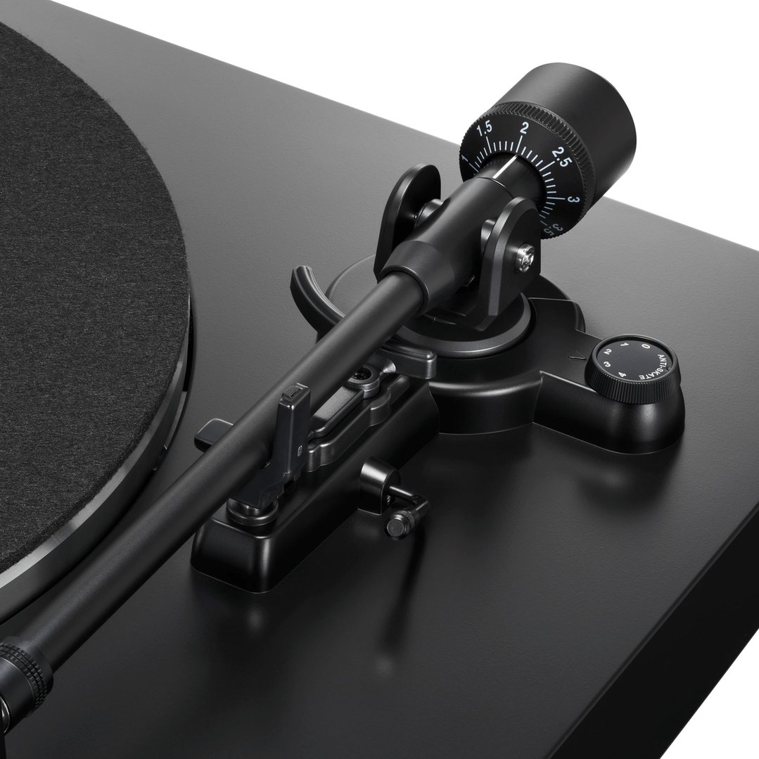 Audio-Technica Automatic Belt-Drive Turntable - Black ATLP3XBTBK