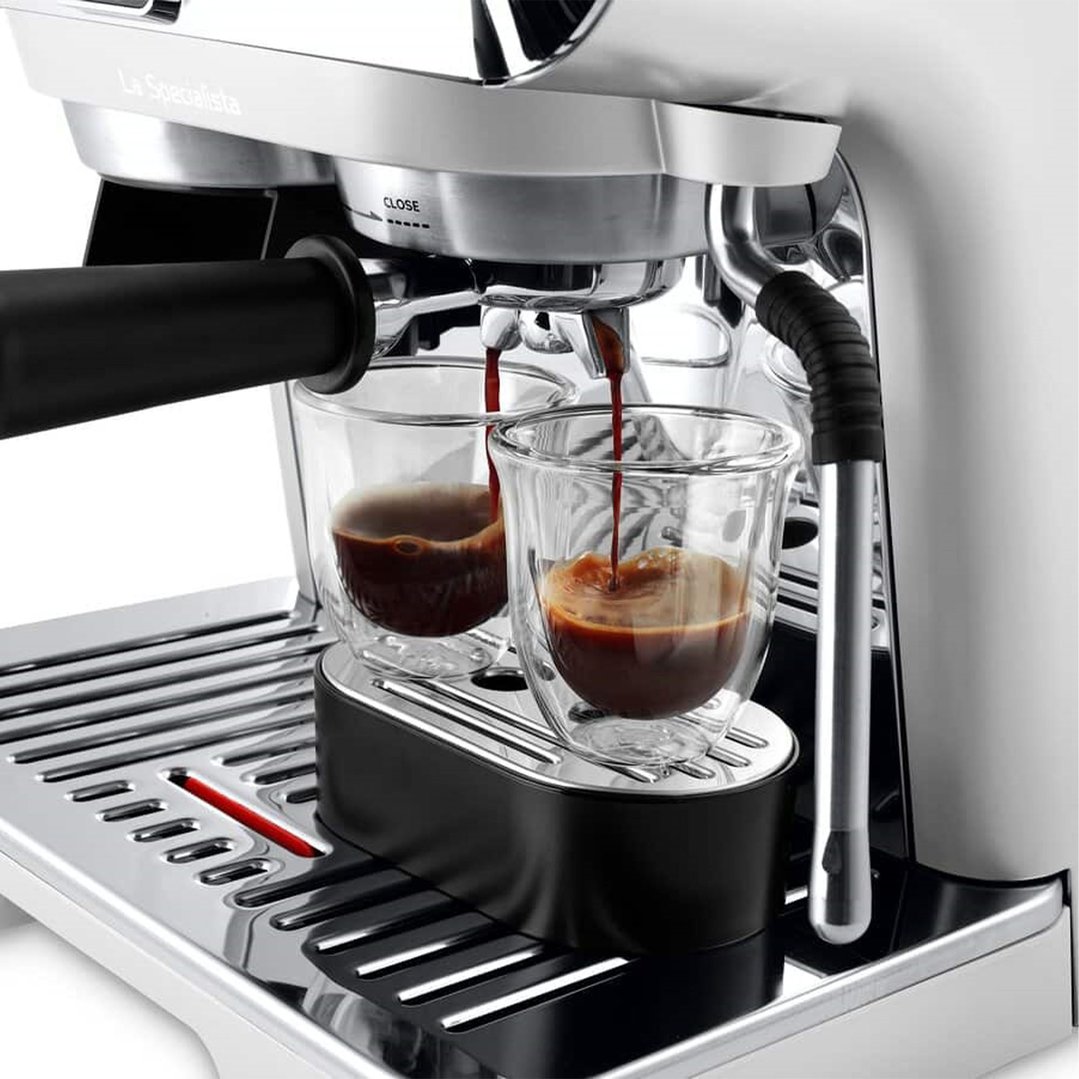 Delonghi La Specialista Arte Evo Manual Coffee Machine - White EC9255WI
