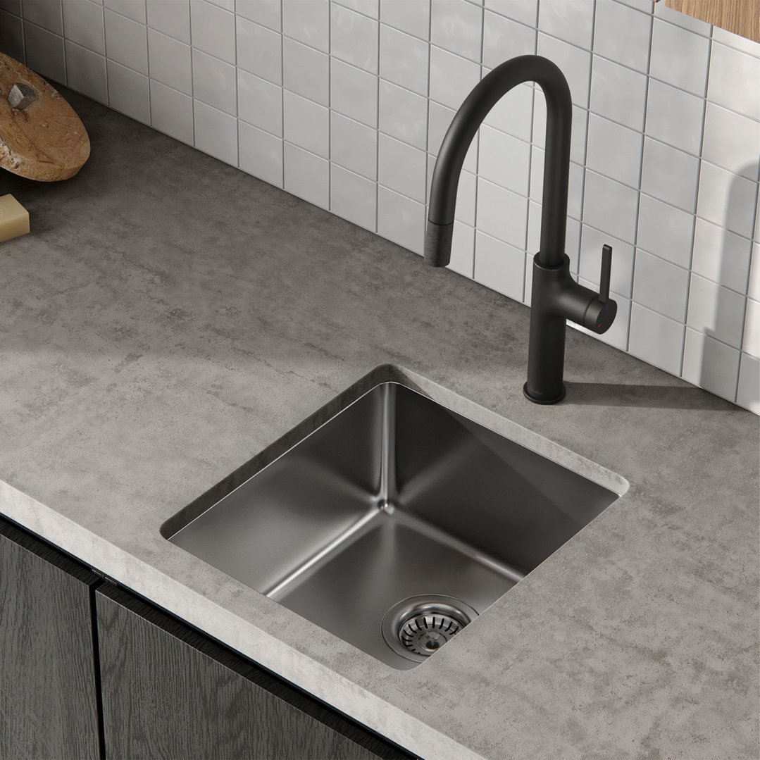 Oliveri Vilo Goose Neck Pull Out Mixer Matte Black VT2400-MB