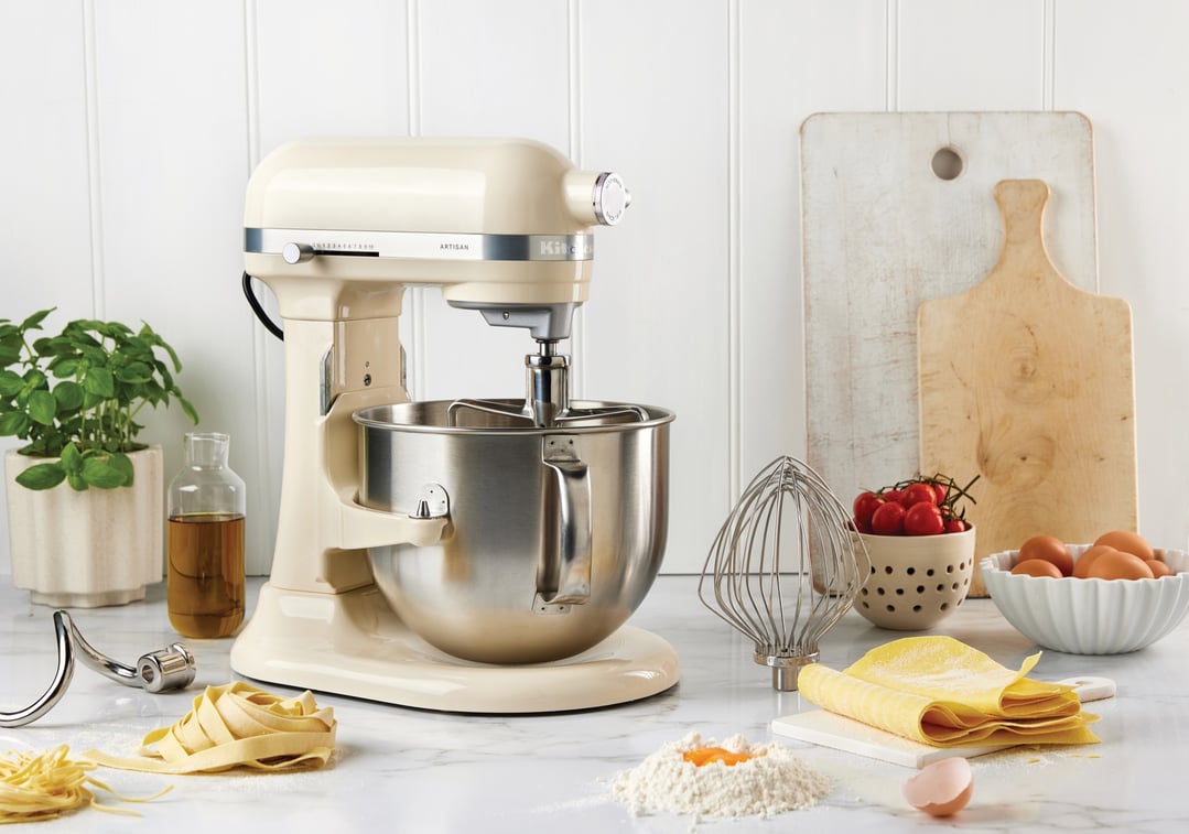 Kitchenaid 6.6L Bowl-Lift Stand Mixer Almond Cream 5KSM70SHXAAC