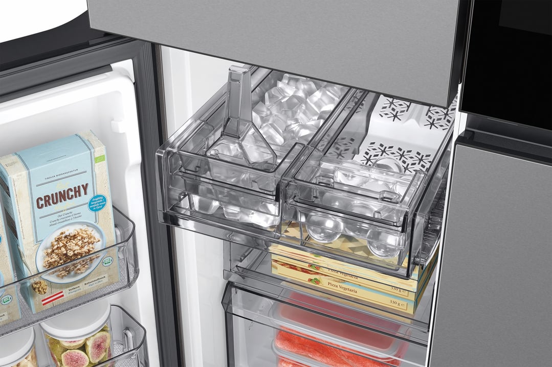 Samsung 809L Bespoke AI 4-Door French Door Refrigerator Family Hub+ SRF9900BFH