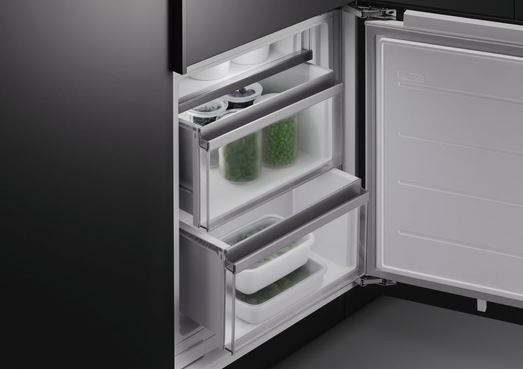 Fisher & Paykel 60cm Series 7 Integrated Refrigerator Freezer RB6018BRV