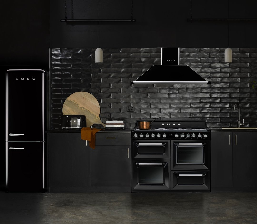 Smeg 110cm Victoria Aesthetic Freestanding Dual Fuel Oven/Stove TRA4110BL