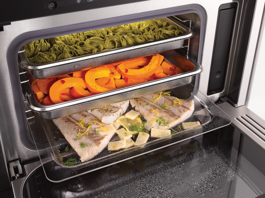 Miele 45cm Steam Oven with Sous Vide Function and Automatic Cooking Programmes CleanSteel DG7440