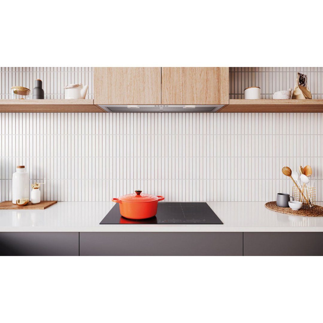 Westinghouse 86cm integrated rangehood with 680m3/hr extraction rate, 3 fan speed, LED lighting WRI815SC