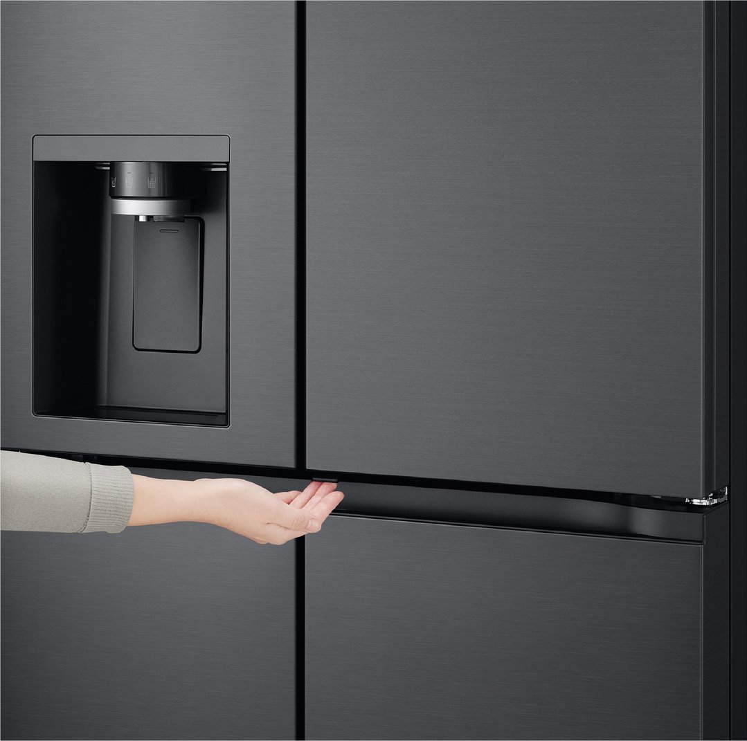 LG 638L French Door Fridge in Matte Black Finish GF-D700MBLC