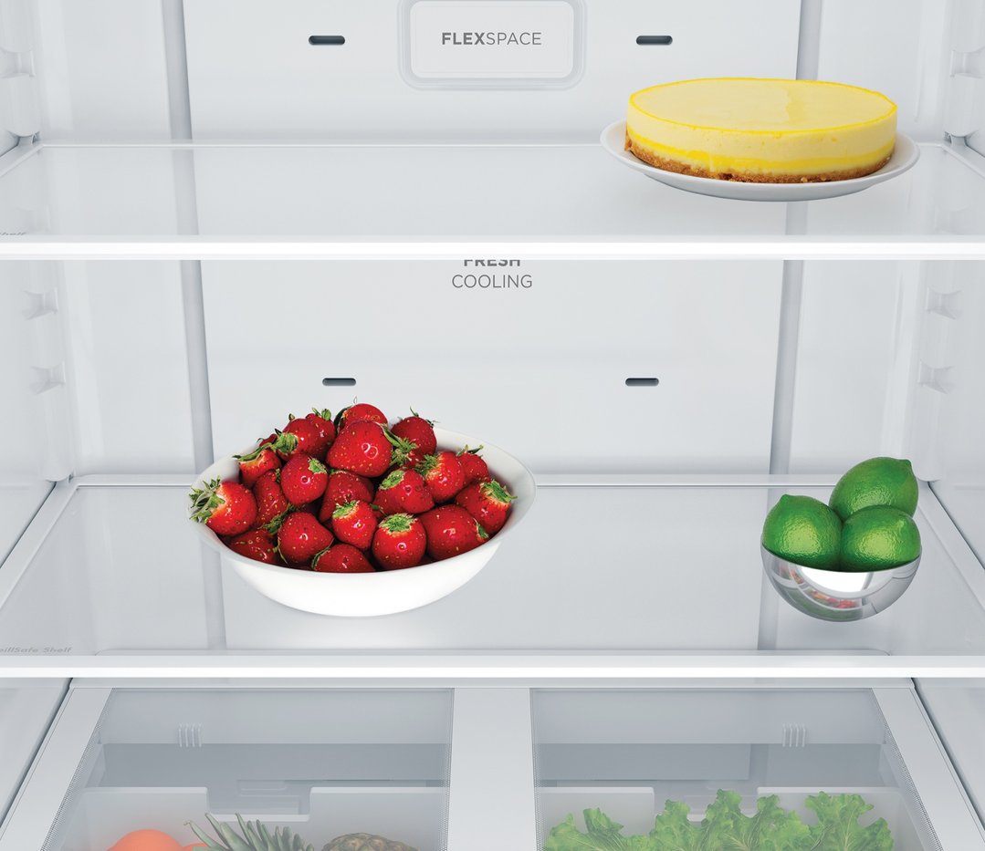 Westinghouse 564L Quad Door Fridge - Matte Charcoal Black WQE5600BB
