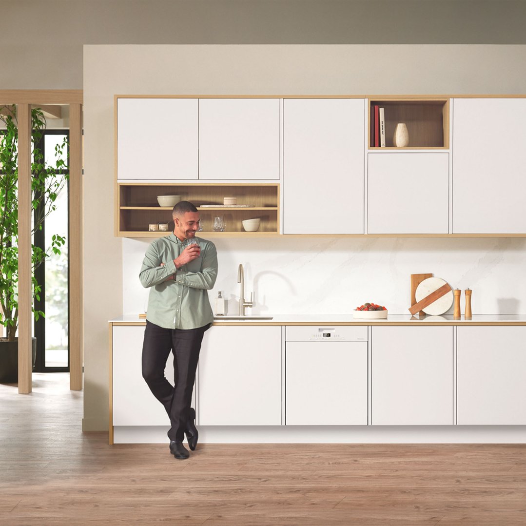 Miele 60cm Built-Under Dishwasher with QuickPowerWash Brilliant White G5000SCUBRWS