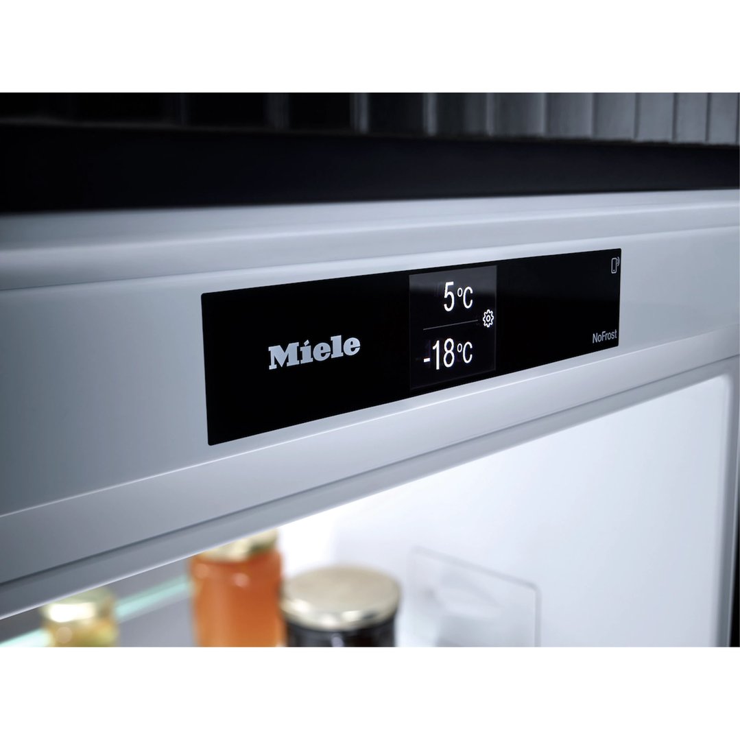 Miele 246L Fully Integrated Bottom Mount Fridge / Freezer with Plumbed-In IceMaker KFNS7795D