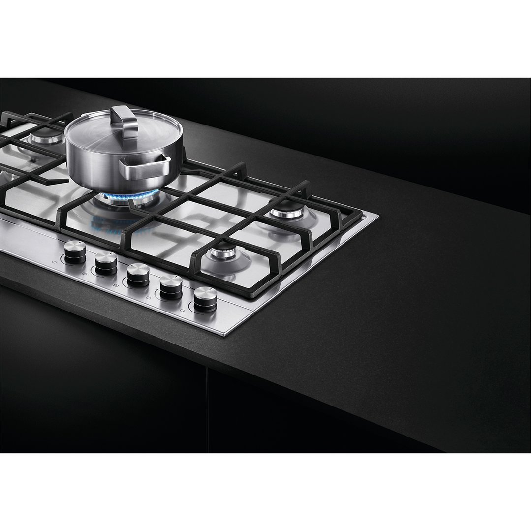 Fisher & Paykel 90cm Series 7 5 Burner Gas Cooktop, Natural Gas CG905DX1