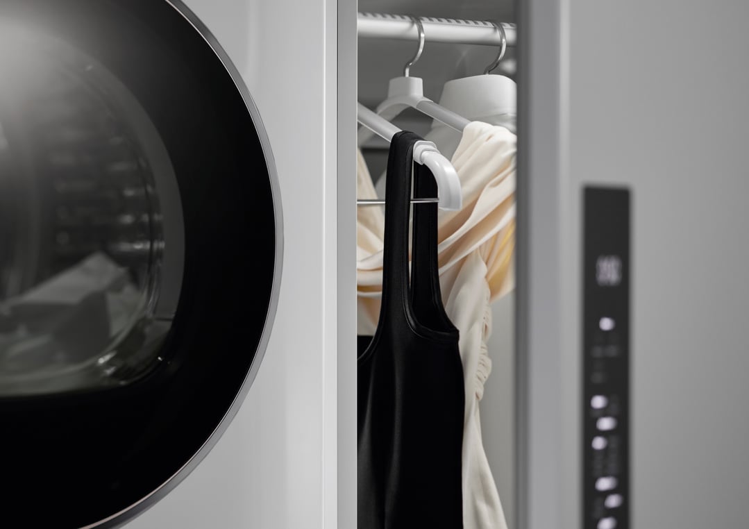 Fisher & Paykel 10kg Series 11 Contemporary Display-free Heat Pump Dryer - White DH1060HL5
