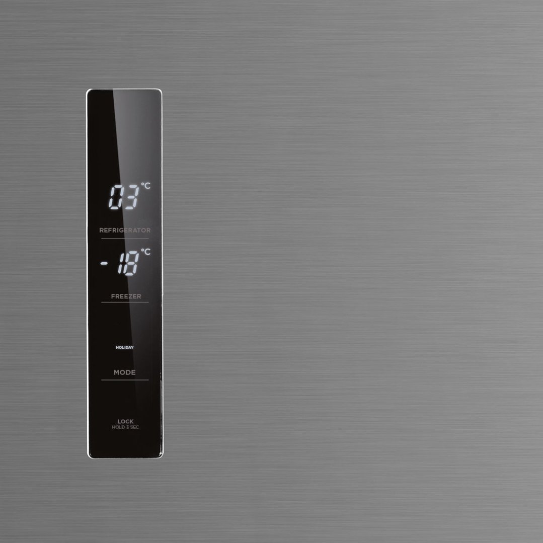 Westinghouse 496L French Door Refrigerator, Matte Charcoal Black WQE4900BA