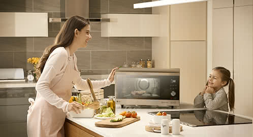 MICROWAVE OVENS