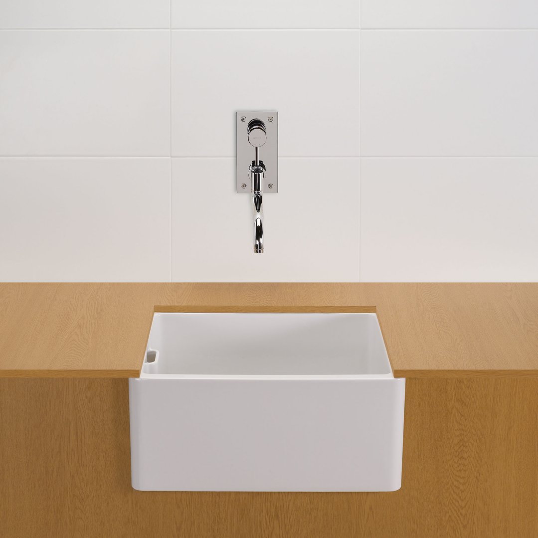 Turner Hastings Belfast 60x46 Fireclay Butler Sink 7400